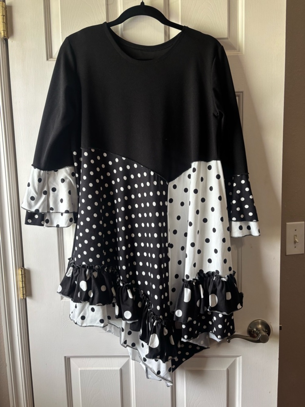Custom Polka Dot Ruffle Hem Black & White Women's Tunic Top